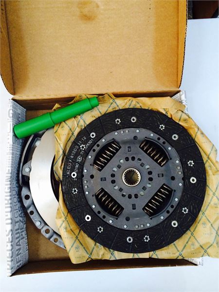 MAIS URUNLERI Debriyaj Seti (Baski+disk) Master II-Movano-Trafic II-Vivaro-Interstar-Primaster 1.9 Dci 03/01> (F9Q