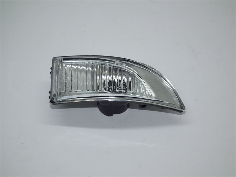 OEM URUNLERI Dis Dikiz Ayna Sinyali Sag Megane III Fluence