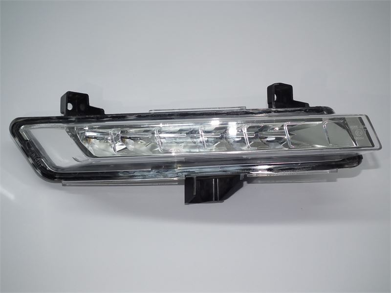 OEM URUNLERI Gunduz Fari Sag Clio IV Modus 2016> ( Ledli )