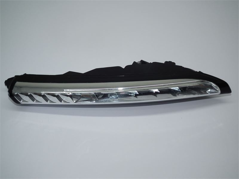 OEM URUNLERI Gunduz Fari Sag Megane III Rs Coupe