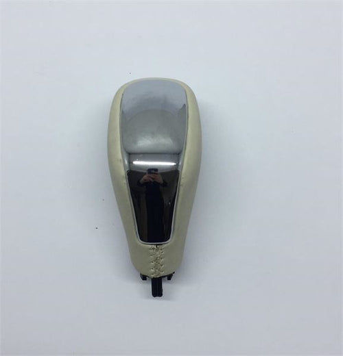 OEM URUNLERI Vites Topuzu Megane III - Fluence ( Edc ) ( Bej - Deri )