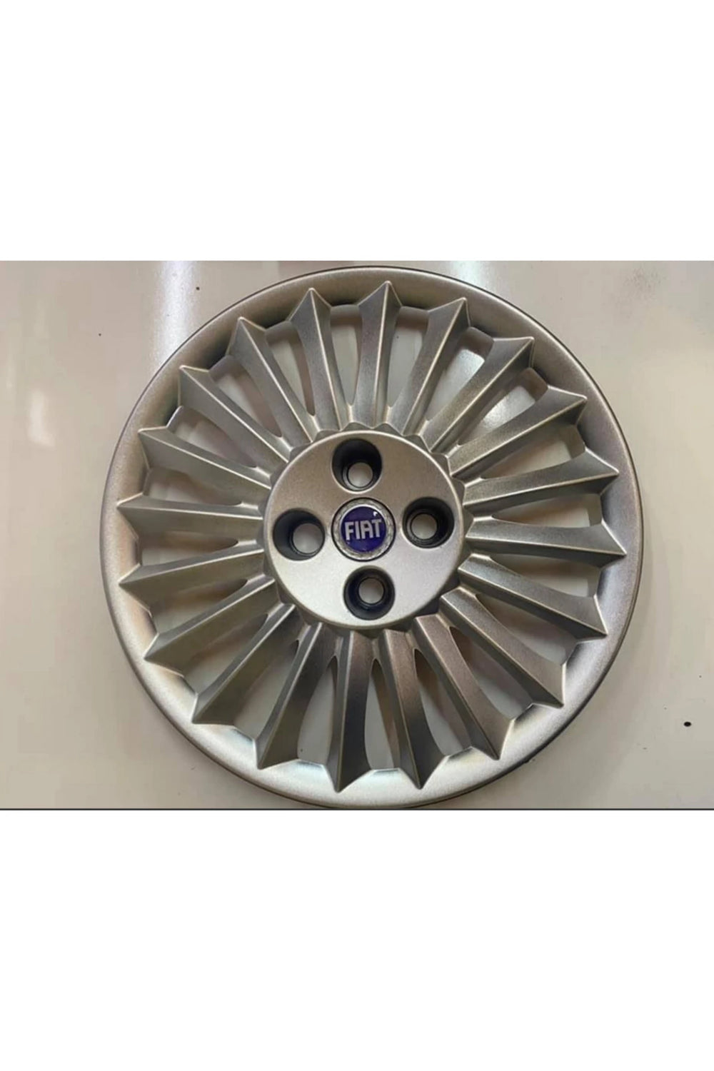 GRANDE PUNTO JANT KAPAĞI 15 İNC JANTLAR 1 ADET F009 / 51733005